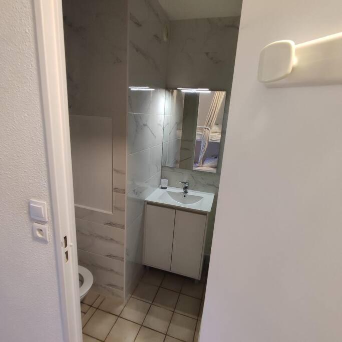 Studio Cabine Quatre Couchages Classe 2 Etoiles Bormes-les-Mimosas Exterior foto