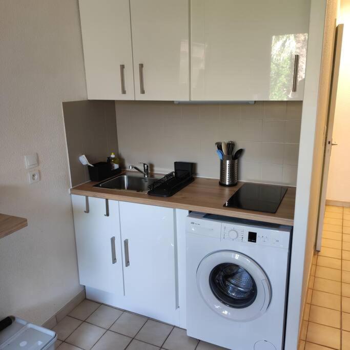 Studio Cabine Quatre Couchages Classe 2 Etoiles Bormes-les-Mimosas Exterior foto